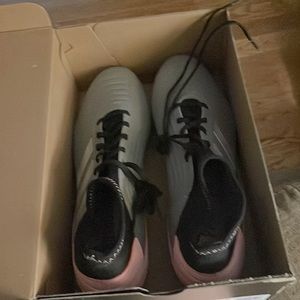 Adidas Predator Soccer Cleats Women Grey/Pink